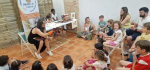 Agradecimiento Especial a Esther Murcia Gomicia por el Emotivo Cuentacuentos de «Kena» en Lemon Book and Coffee