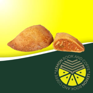 Empanada de Pisto rellena de verduras en Lemon Book and Coffe.