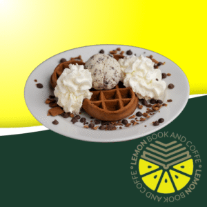 Gofre con helado en Lemon Book and Coffe